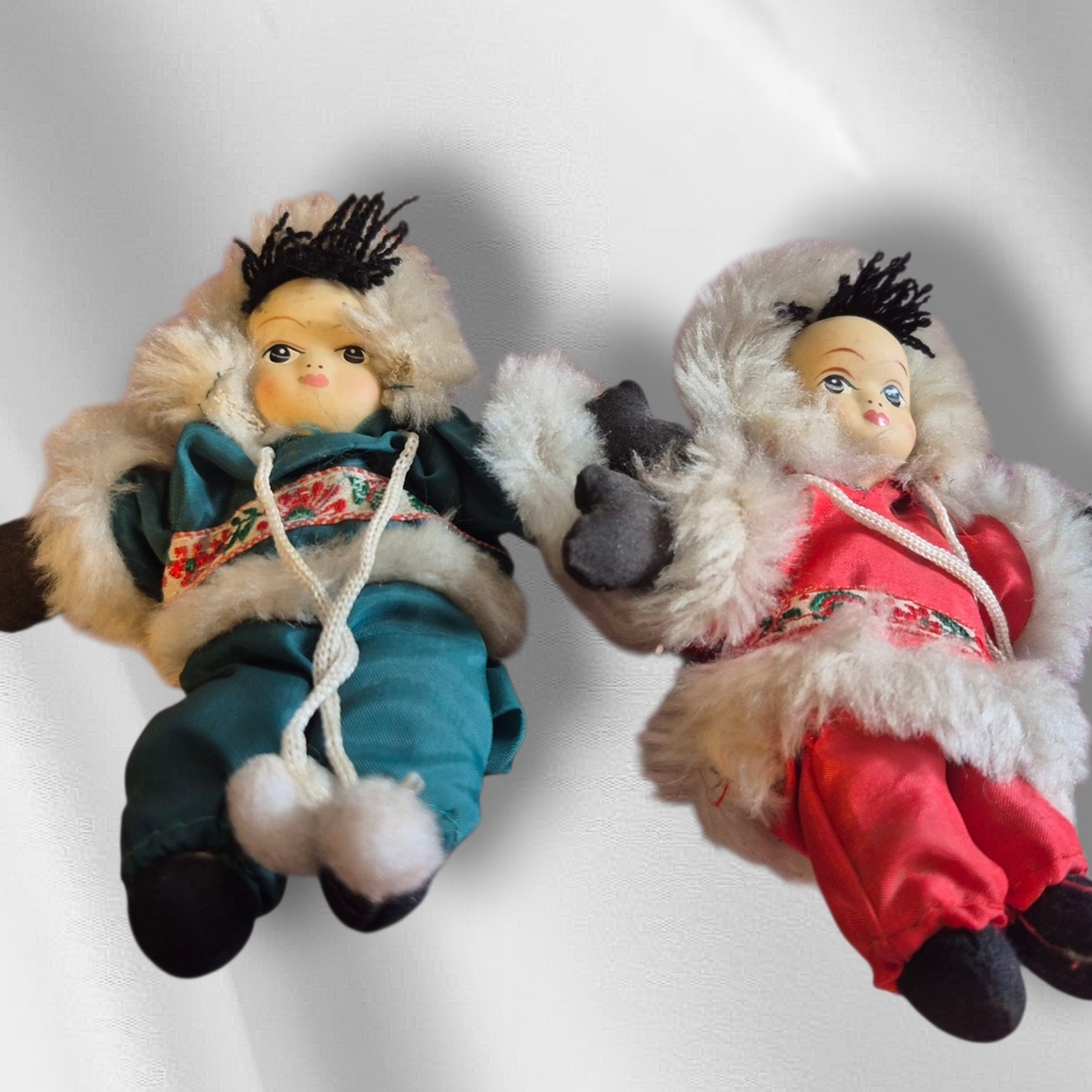 Eskimo  Dolls Pair - Red and Teal